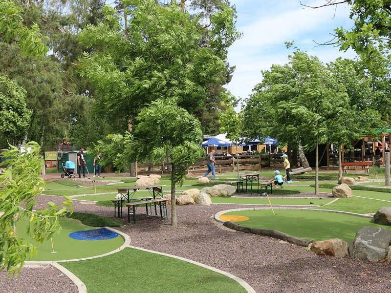 Ferien-& Erlebnispark Ploetzky Schönebeck Esterno foto